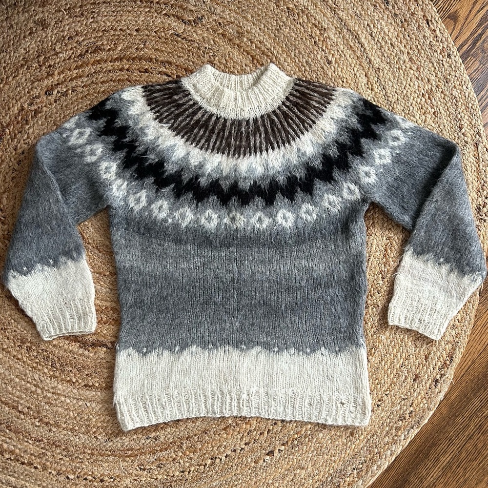Vintage 100% Alpaca Wool Fair Isle Sweater